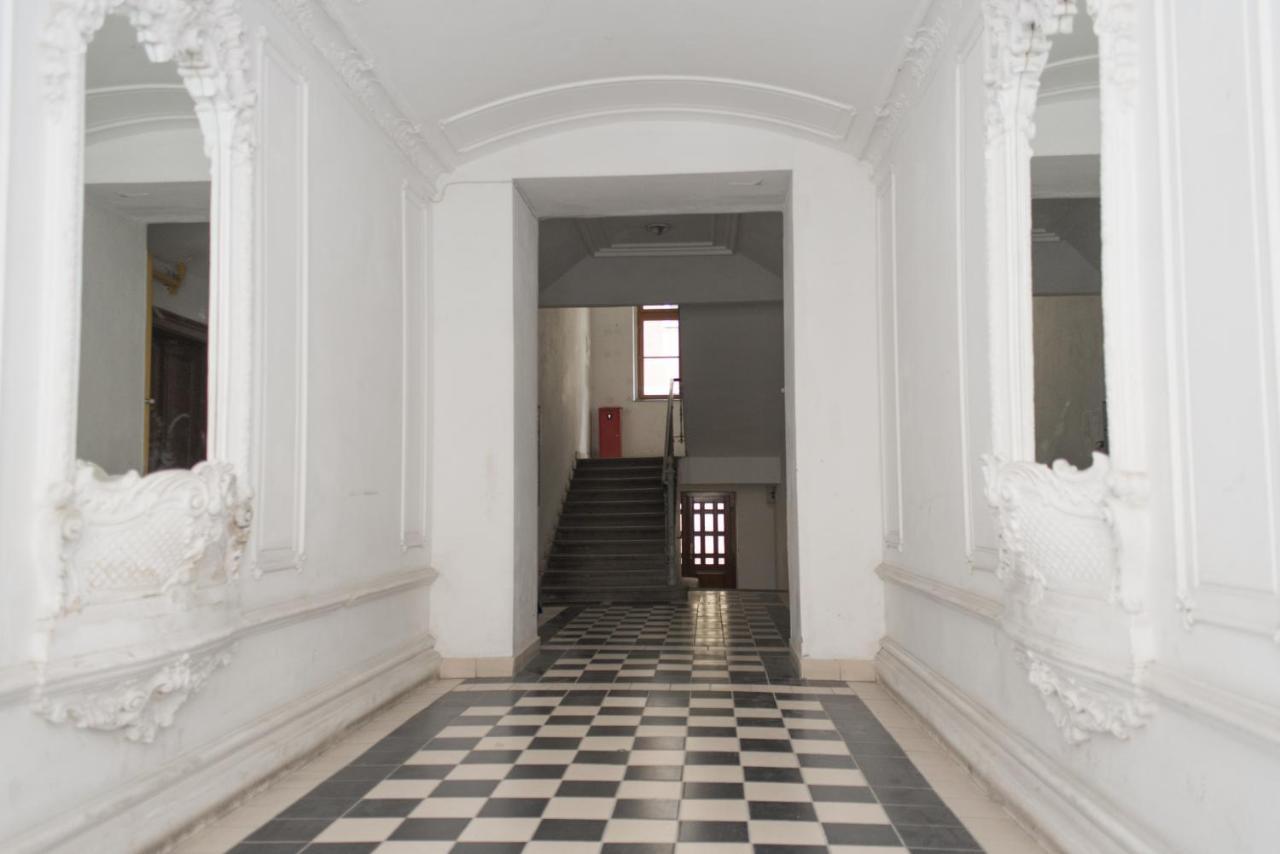 Florenc With 3-bathrooms & Bedrooms Apartment