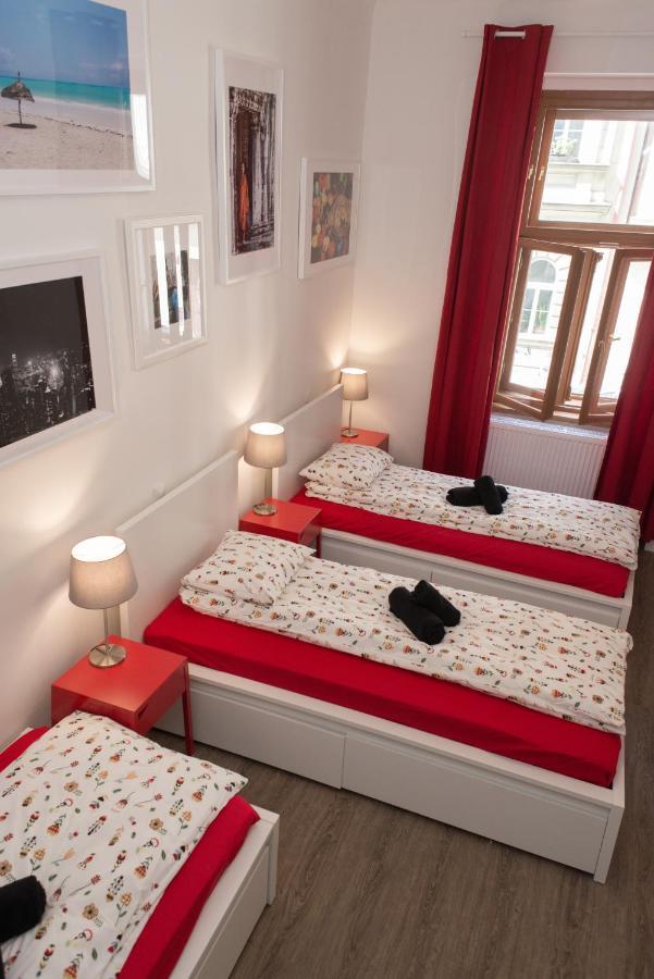 Florenc With 3-bathrooms & Bedrooms *
