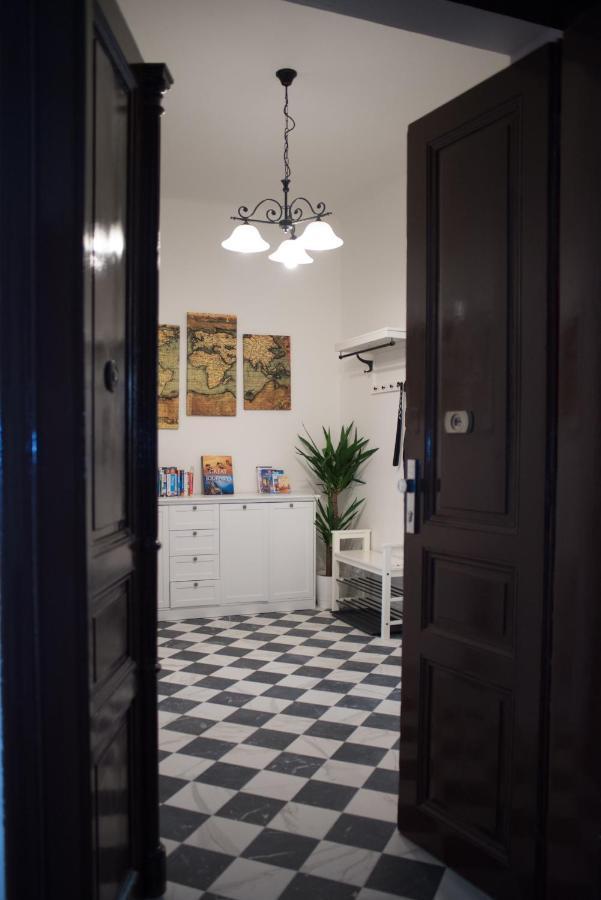 Apartment Florenc With 3-bathrooms & Bedrooms Prague