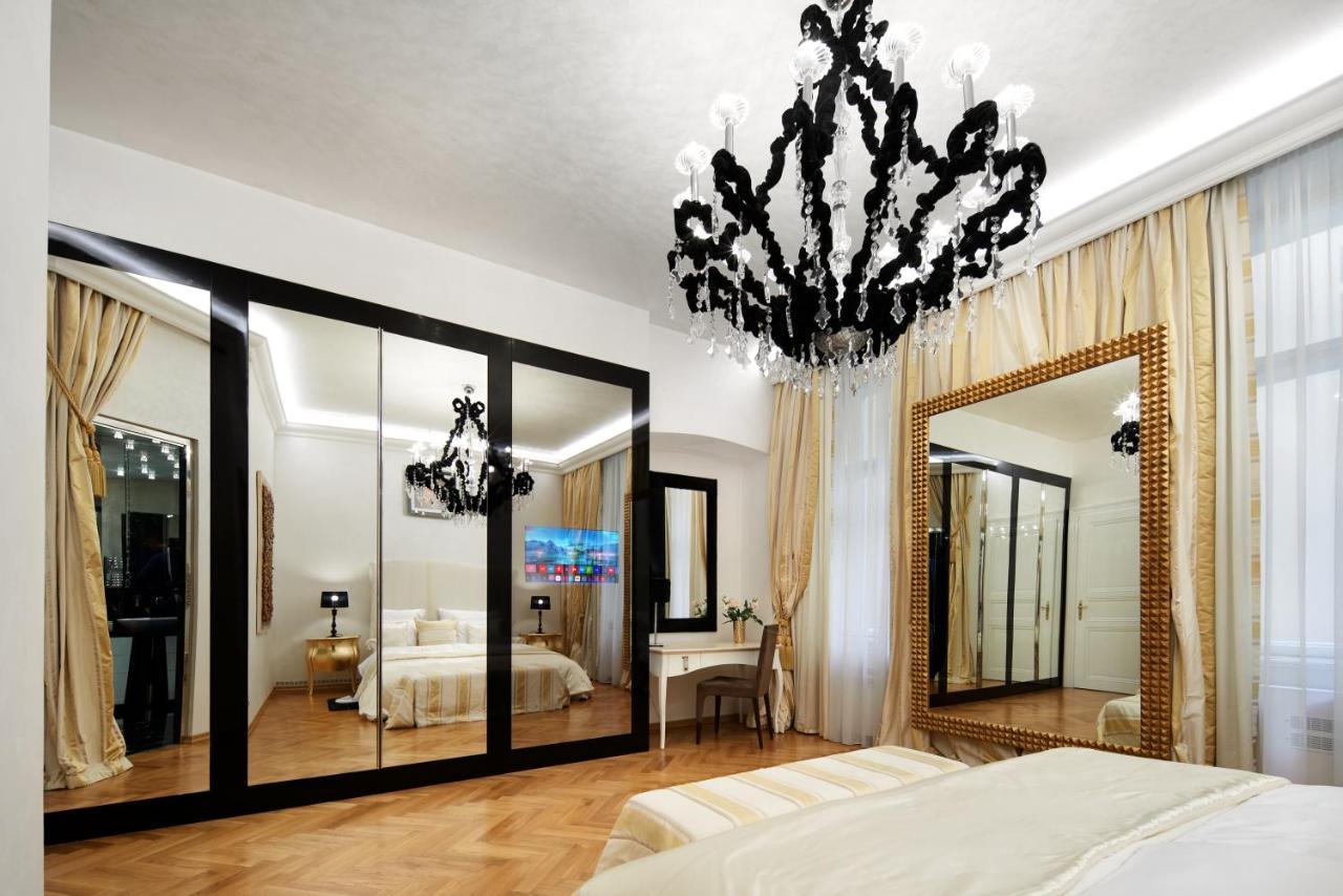 Fendi Casa * Prag