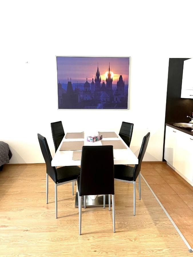 Apartment Maria - Free Parking Prague