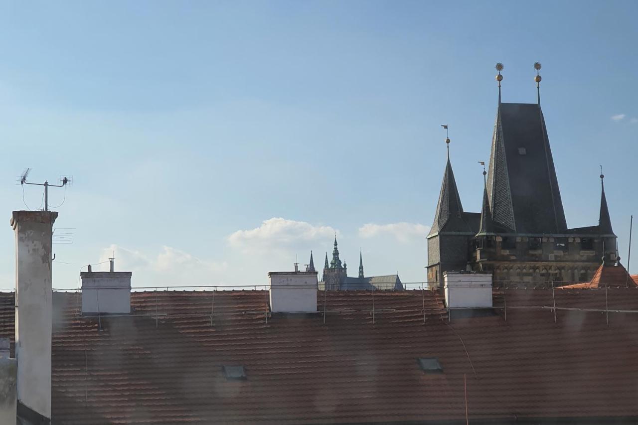 Cozy View Location Charles Bridge Apartment *