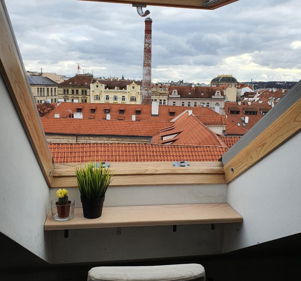 Cozy View Location Charles Bridge Apartment *