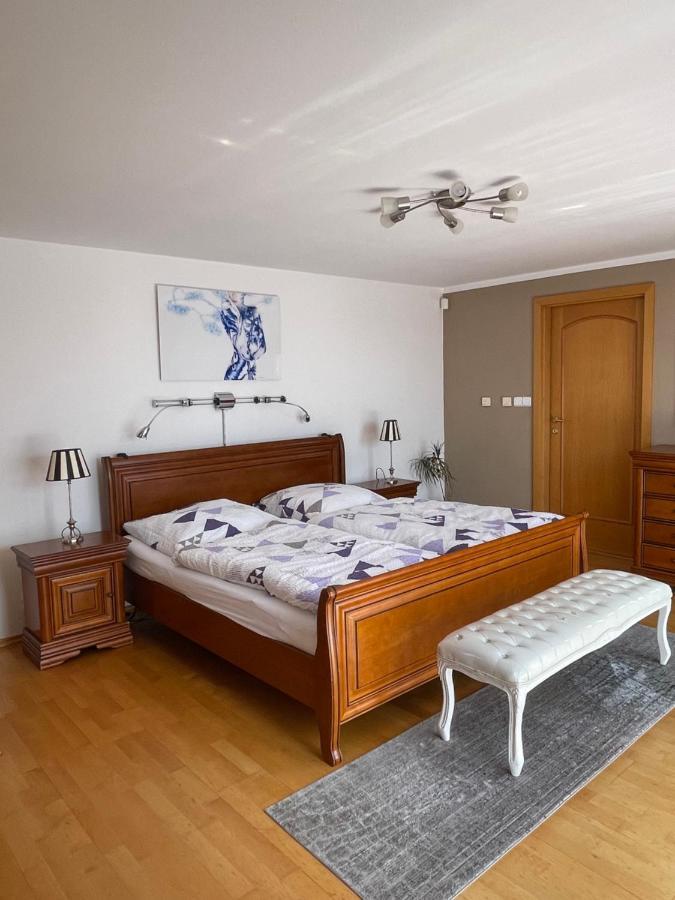 Berlin Villa Prague