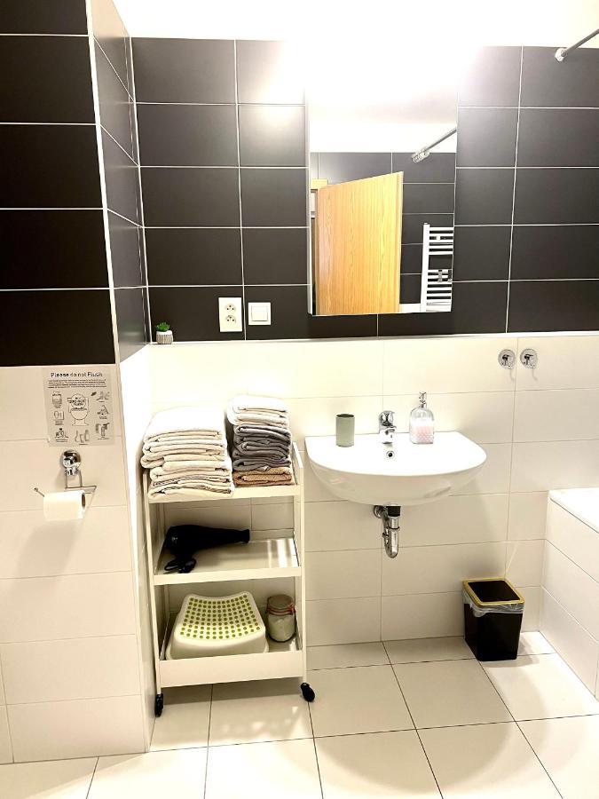 Apartment Maria - Free Parking Prague