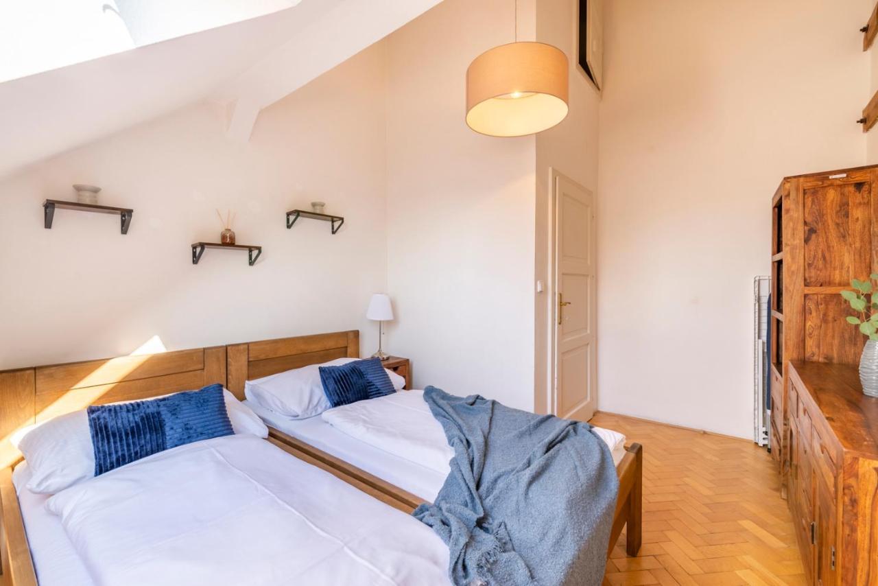 Apartment Stupartska - Tyn Church View With Terrace Prague