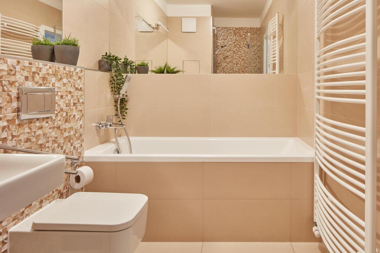 Appartement Days - Bright Interior - Free Parking - Spacious Layout Prague