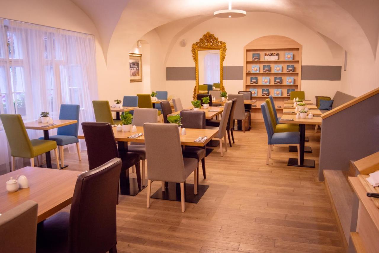 Hotel Golden Key Castle Prague