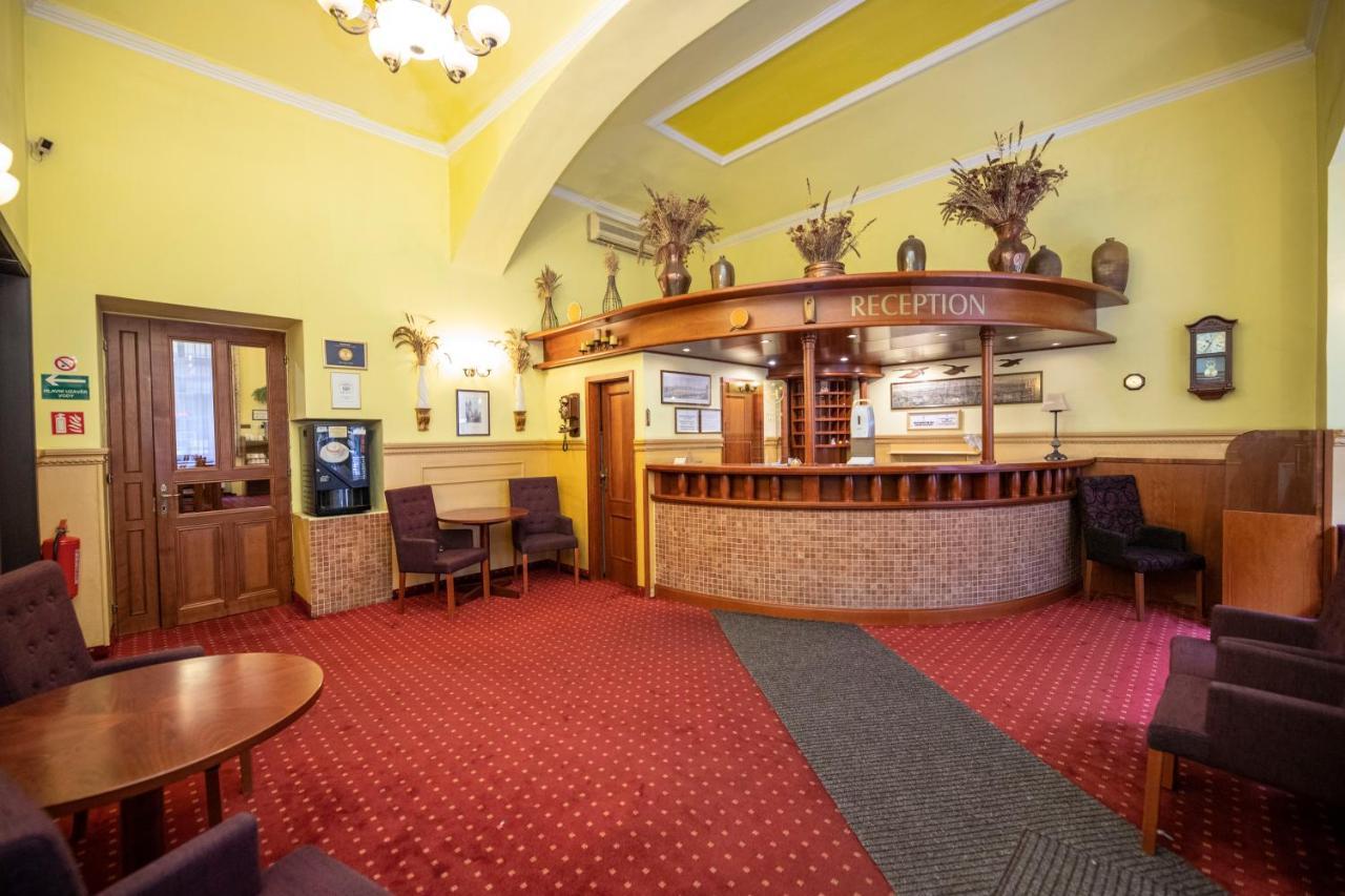 Hotel Old