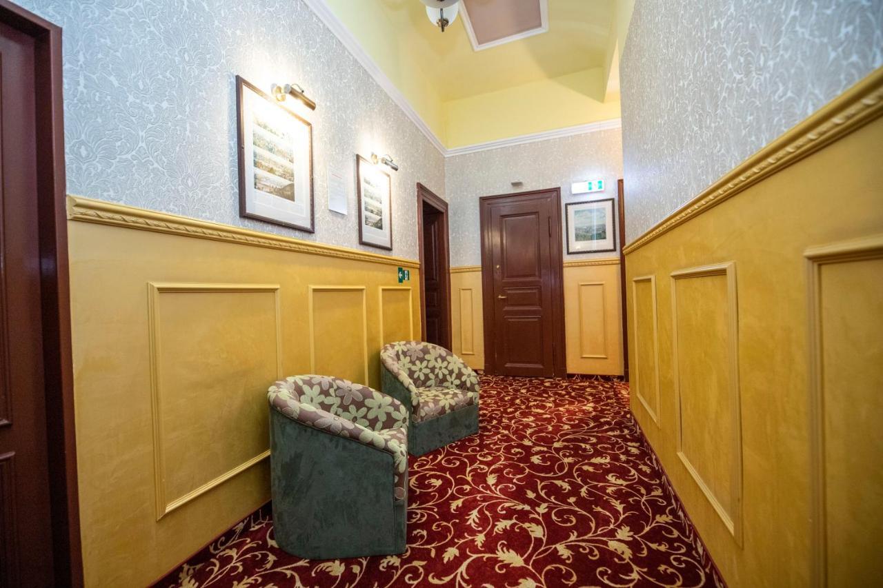 Hotel Old