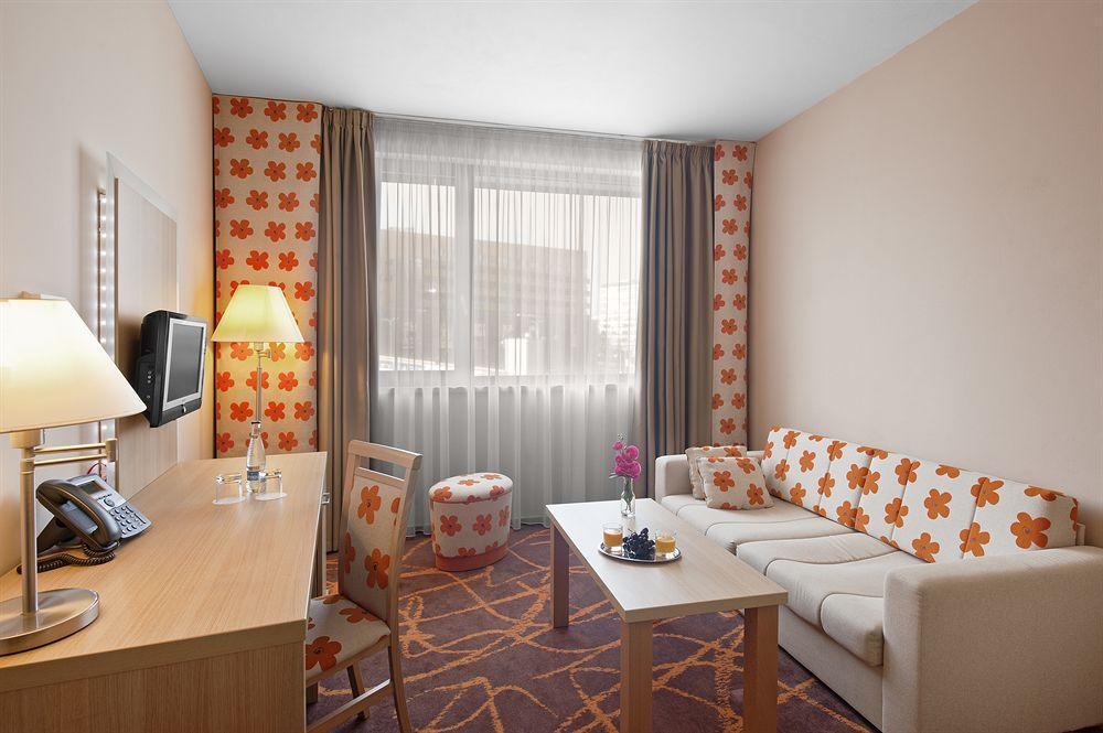 Iris Eden Otel Prag