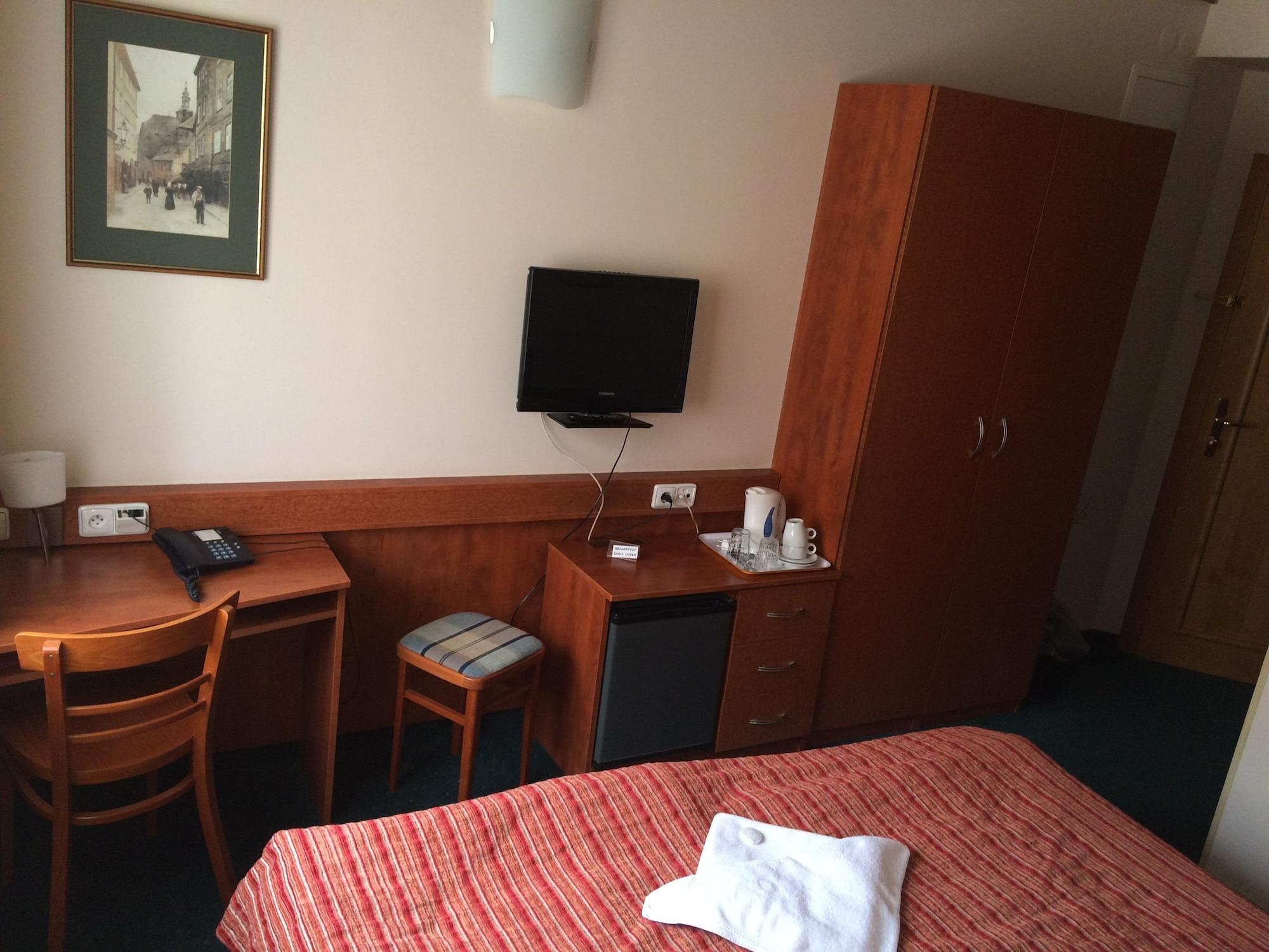 Otel Alton 3*