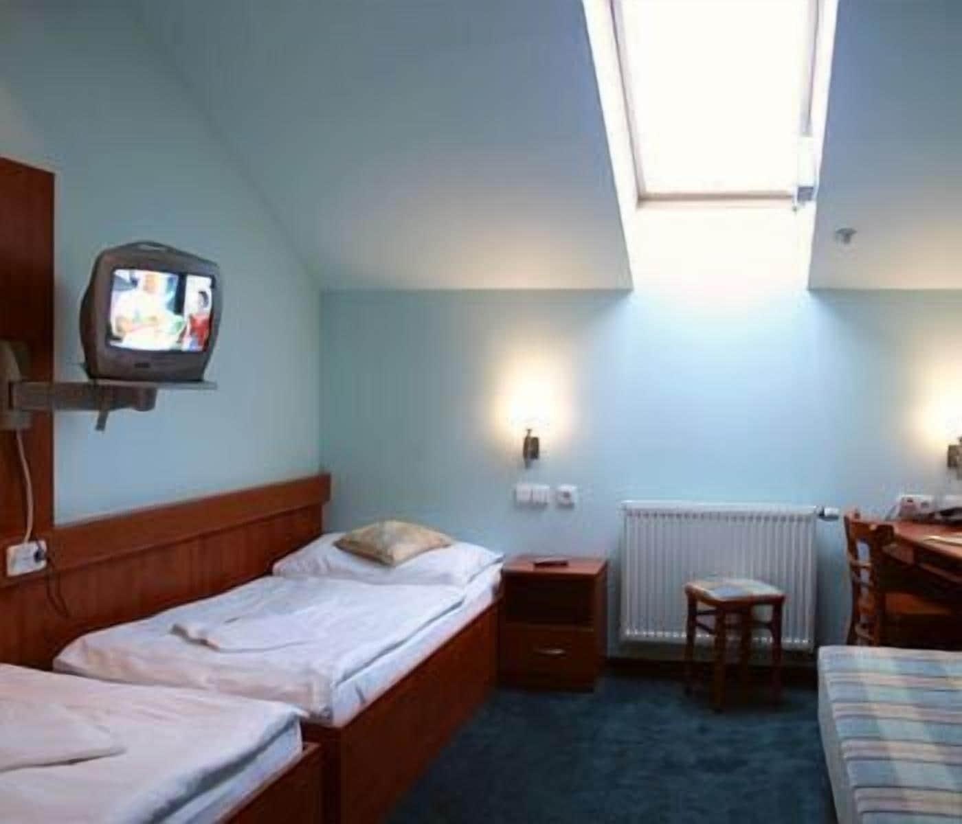 Alton Hotel