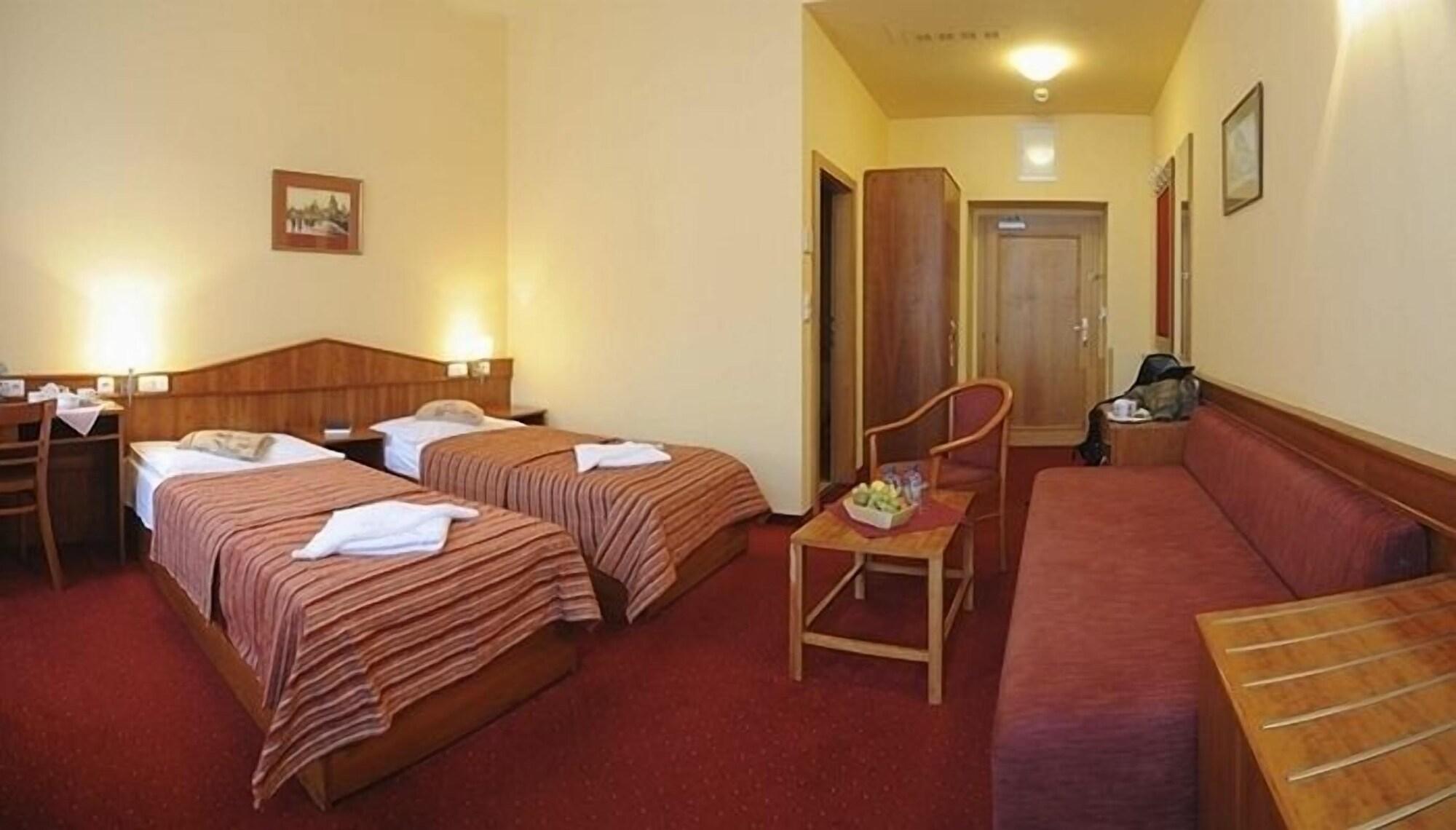 Hotel Alton