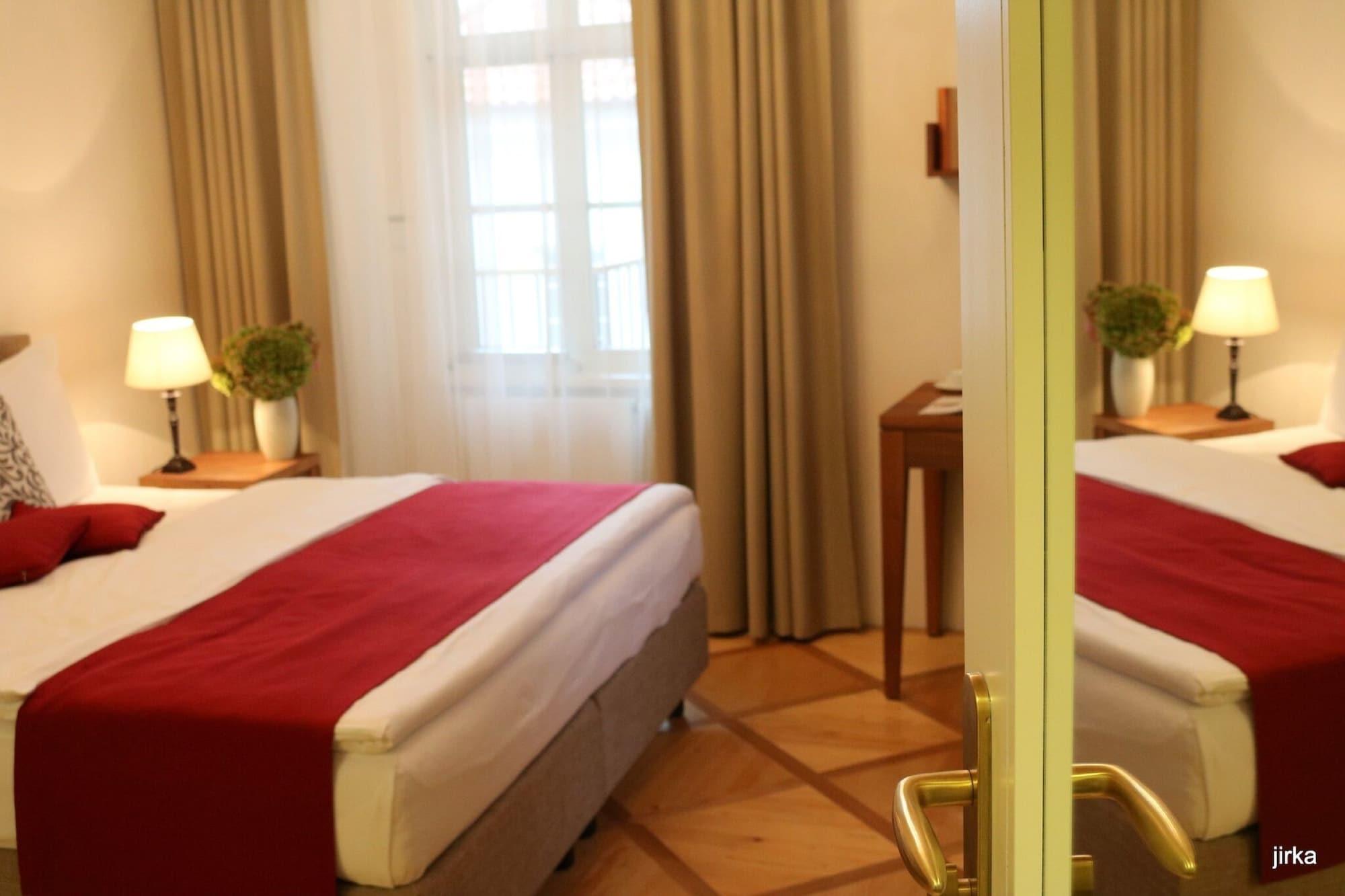 Golden Key Castle Hotel Prague