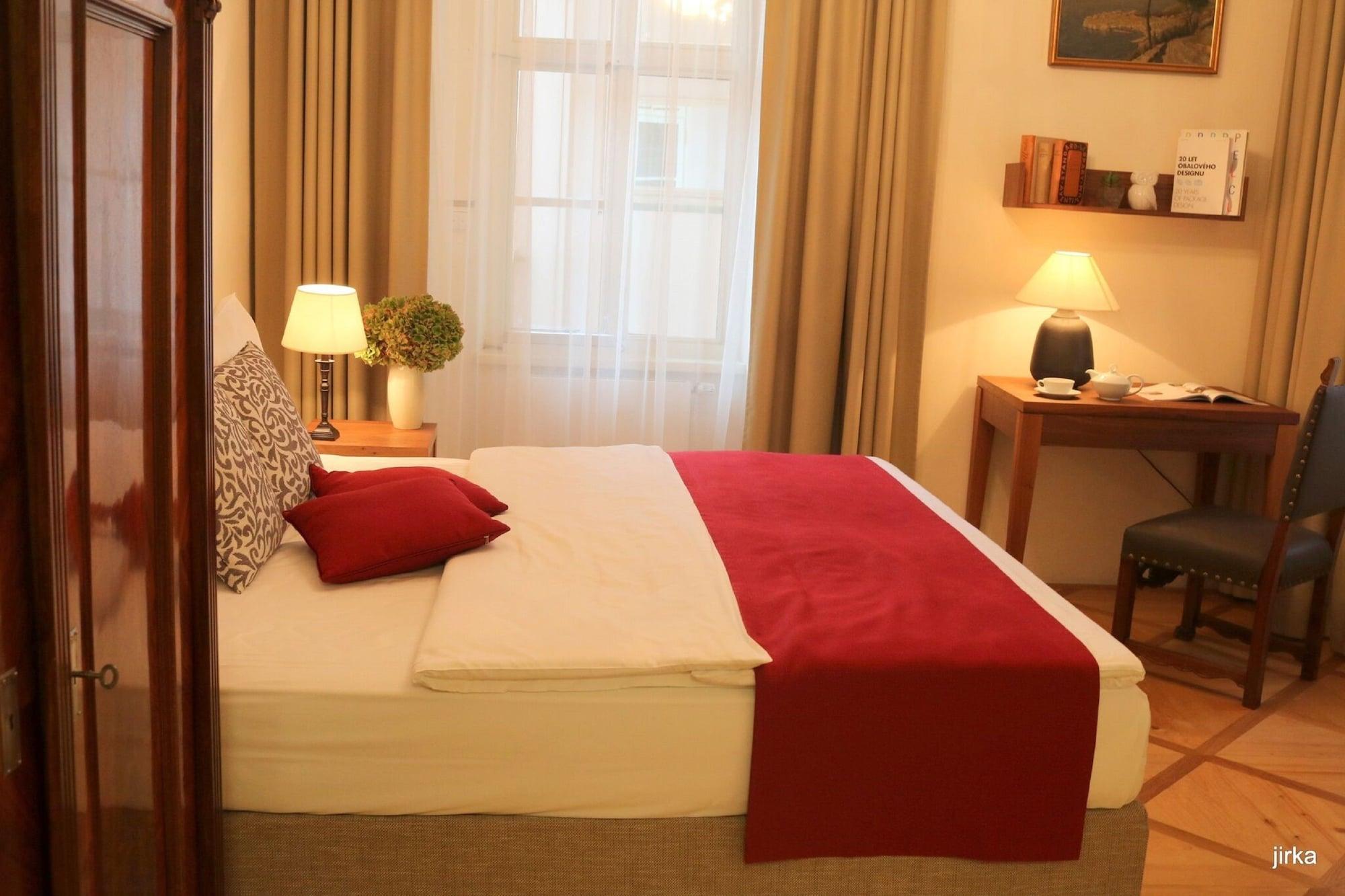 Golden Key Castle Hotel Prague