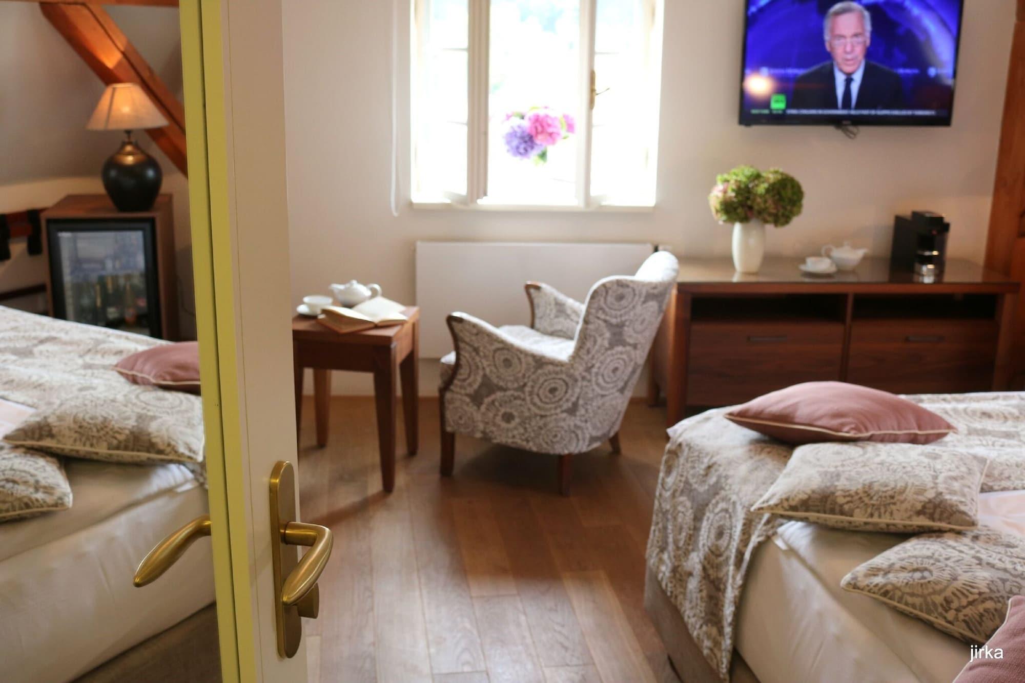 Golden Key Castle Hotel 4*