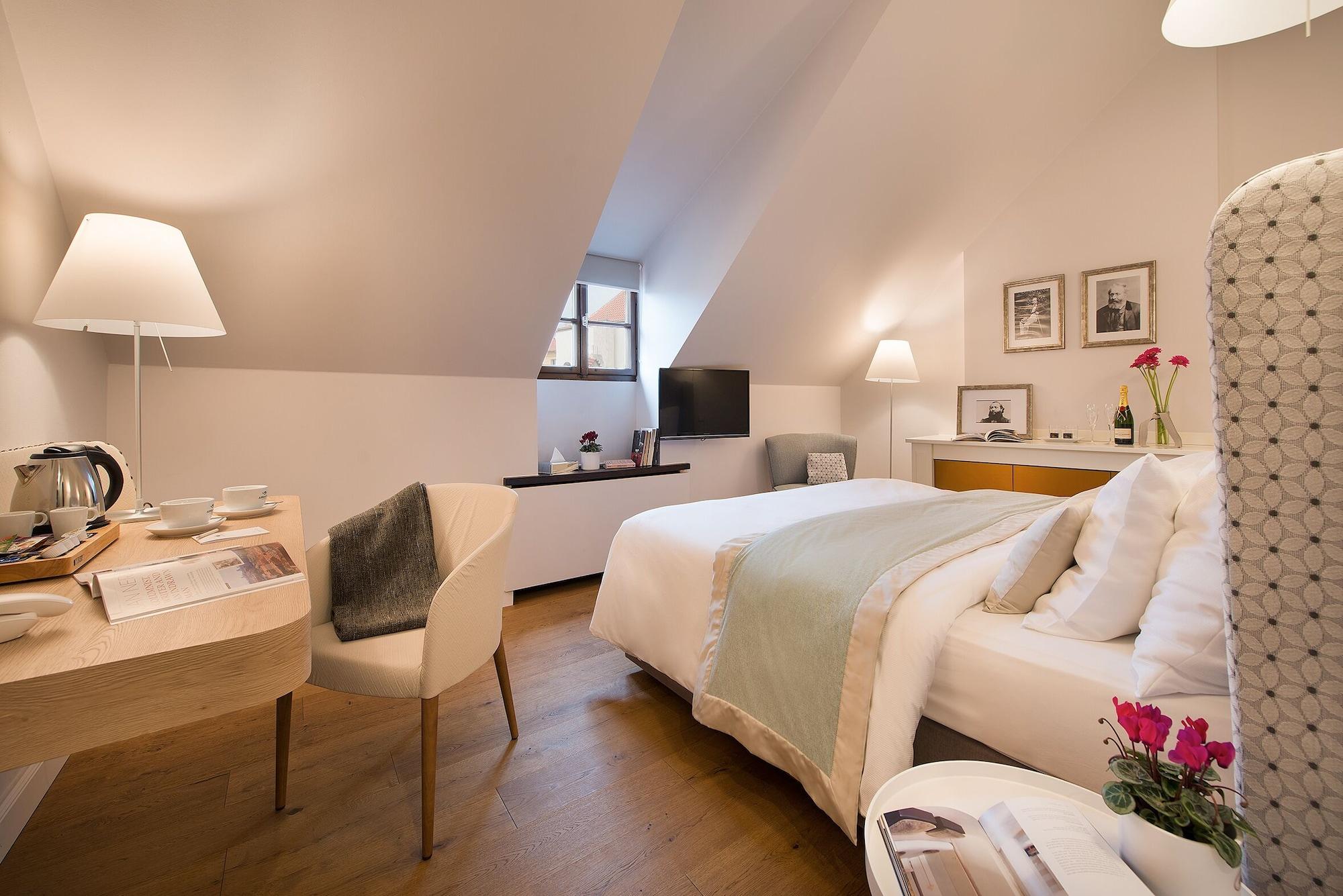 Design Neruda Prague