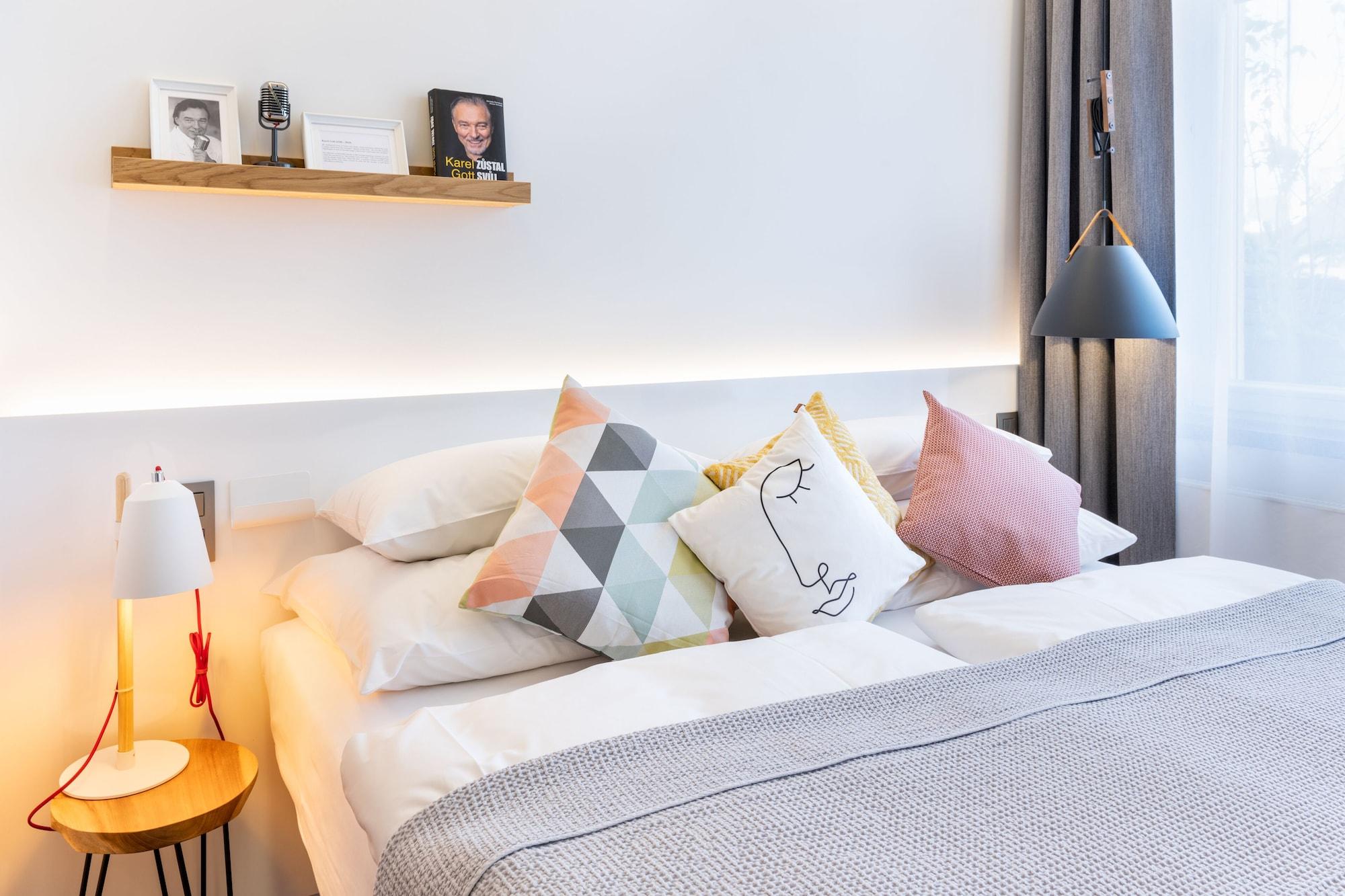 Mosaic House Design 4* Prag