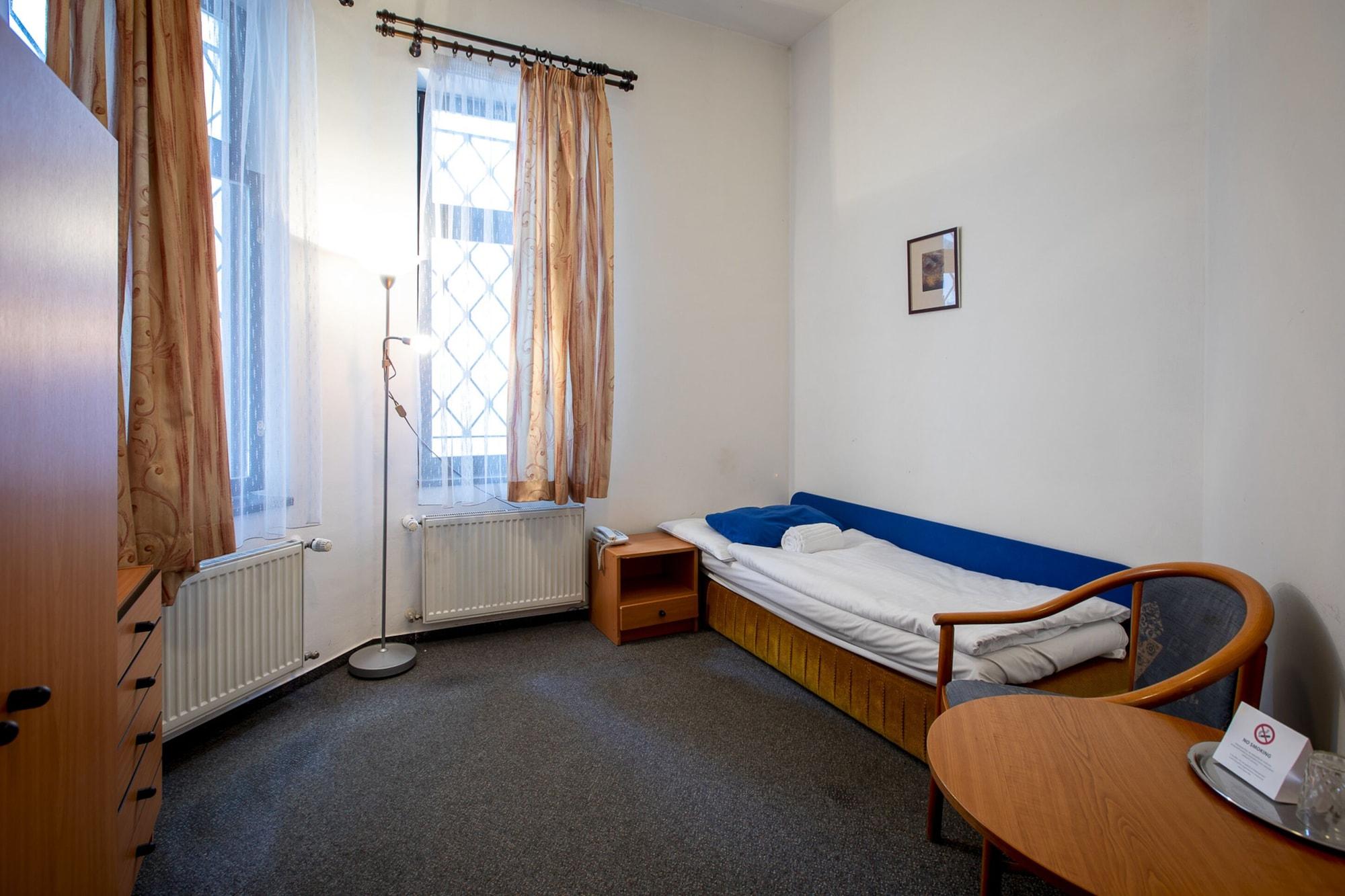 Sir Toby's Midtown Hostel Prague