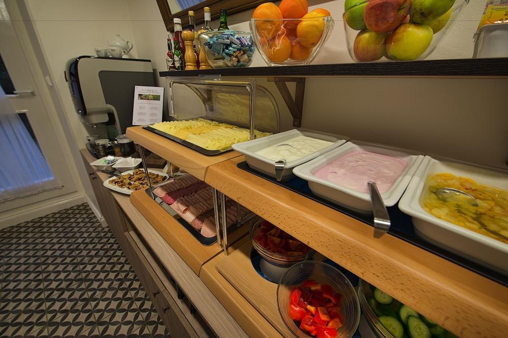 Hotel Suite Home Prague Apart Otel 4*