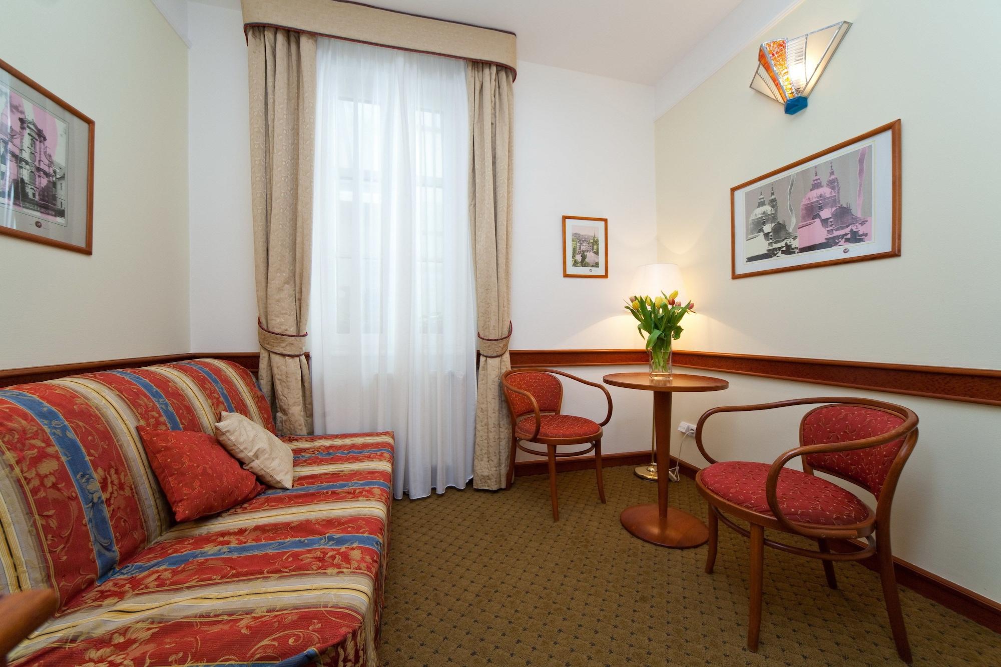 Hotel Boutique 16 4*