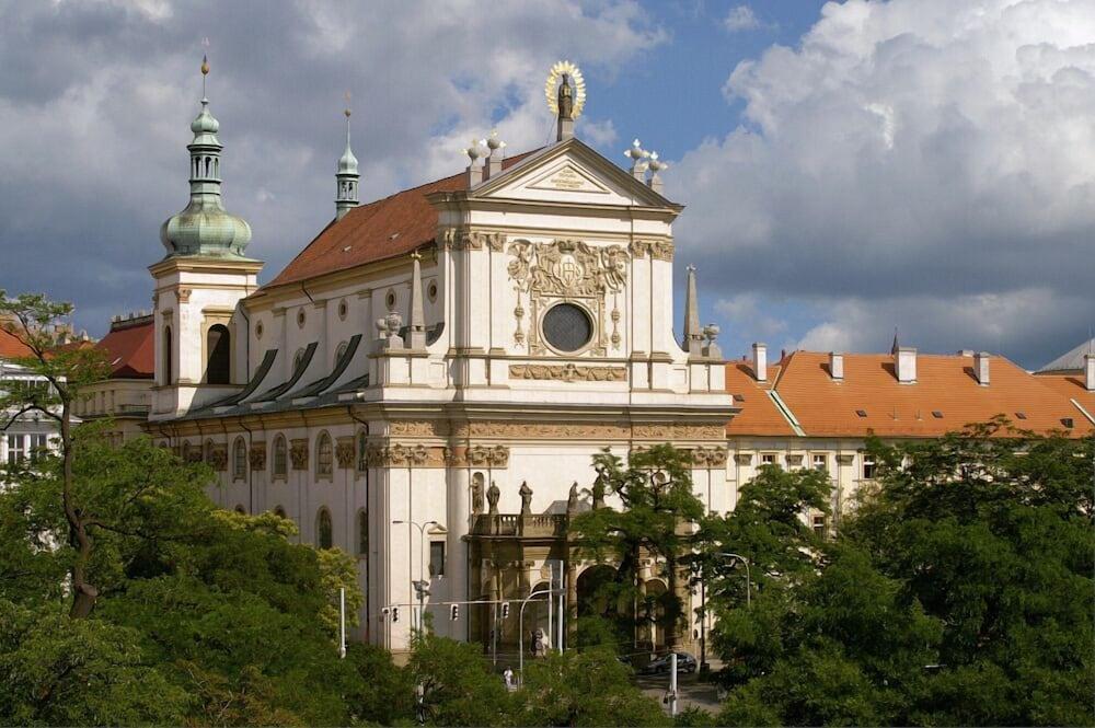 Boutique 16 4* Prague