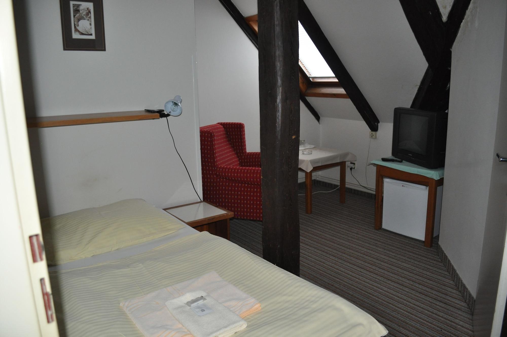 Hotel Svornost 3*