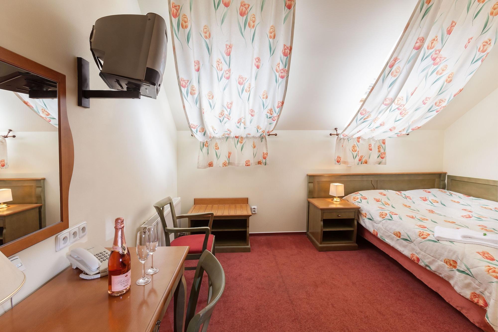 Hotel Augustus Et Otto