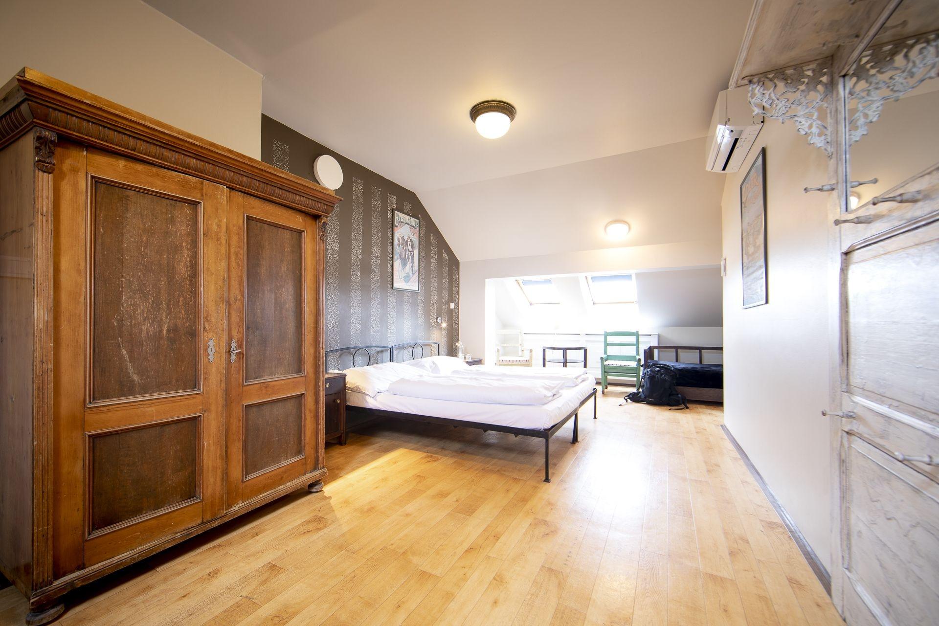 Sir Toby's Albergue