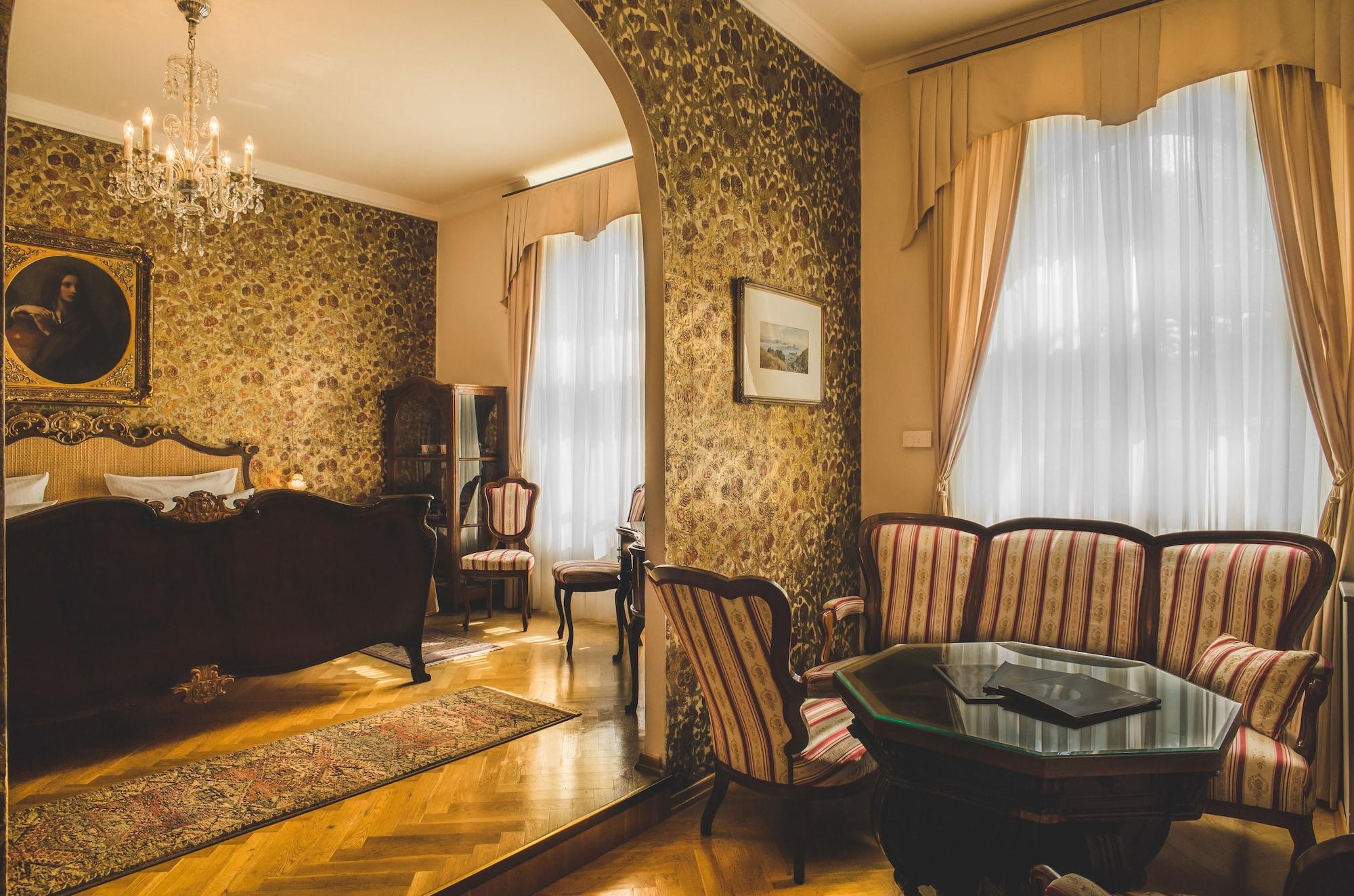Hotel Esplanade 5*