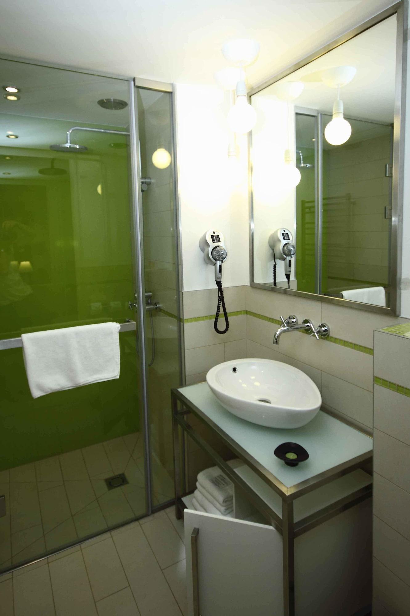 Hotel Pure White 4*