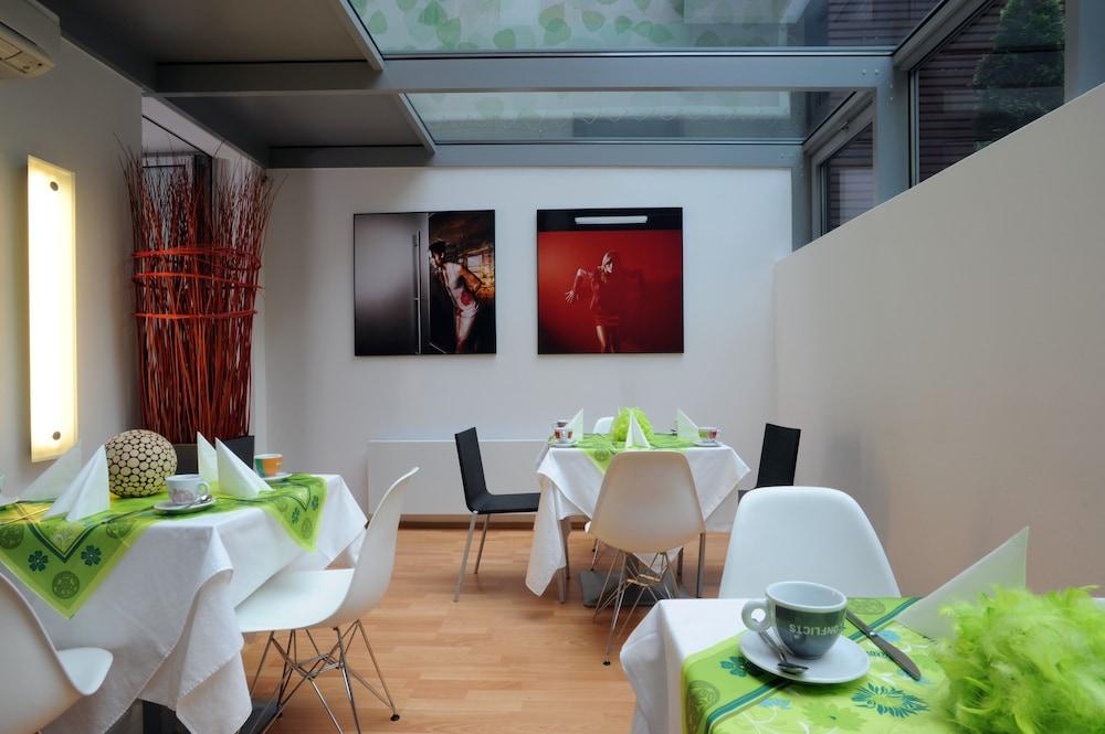 Otel Art