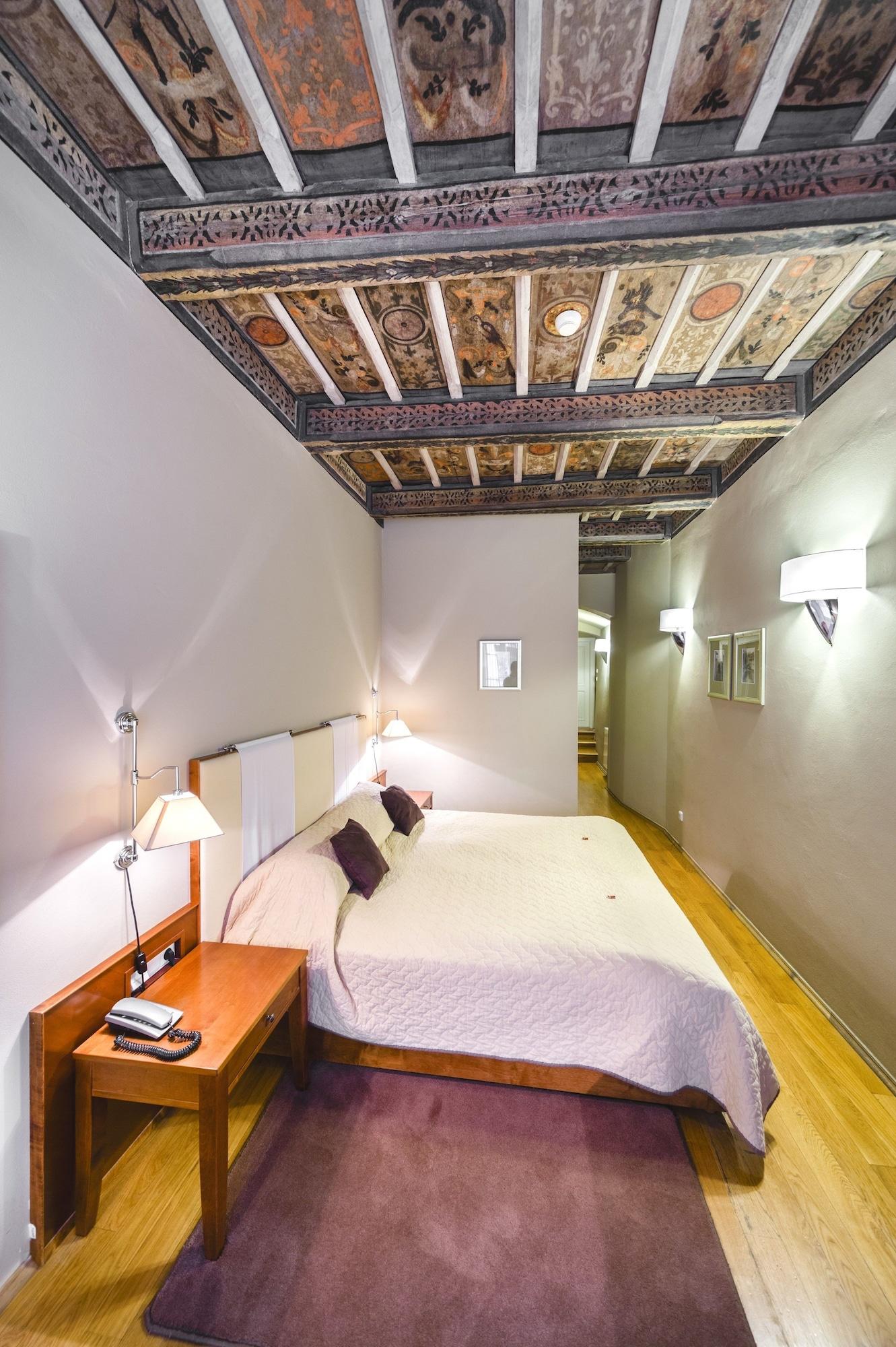 The Golden Wheel 4* Prague