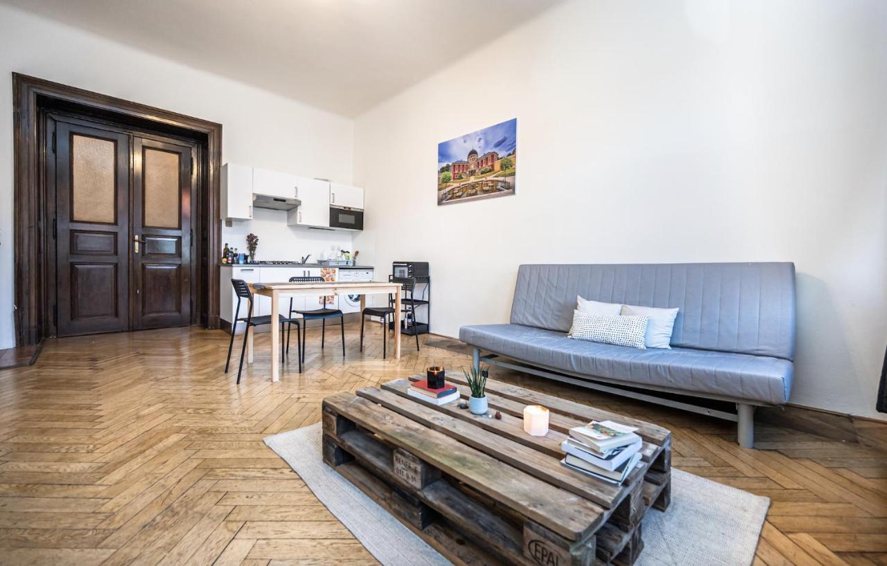Legerova Apartment