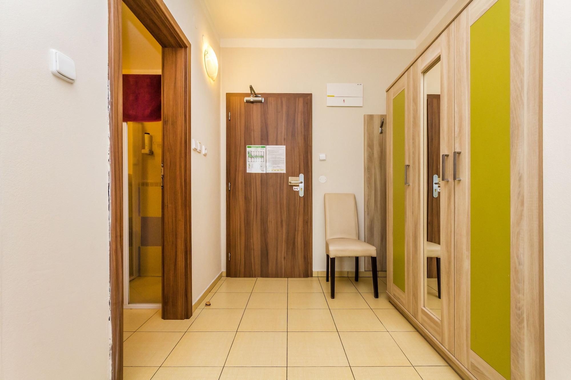 Hotel Nad Kralovnou & Restaurant Prague
