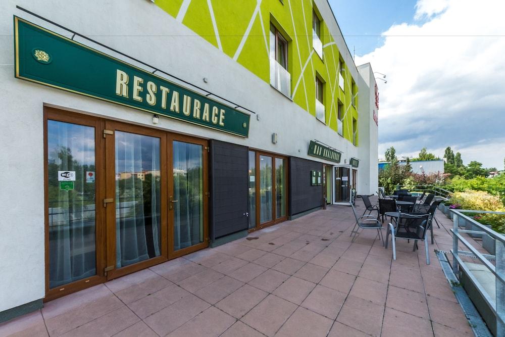 Nad Kralovnou & Restaurant