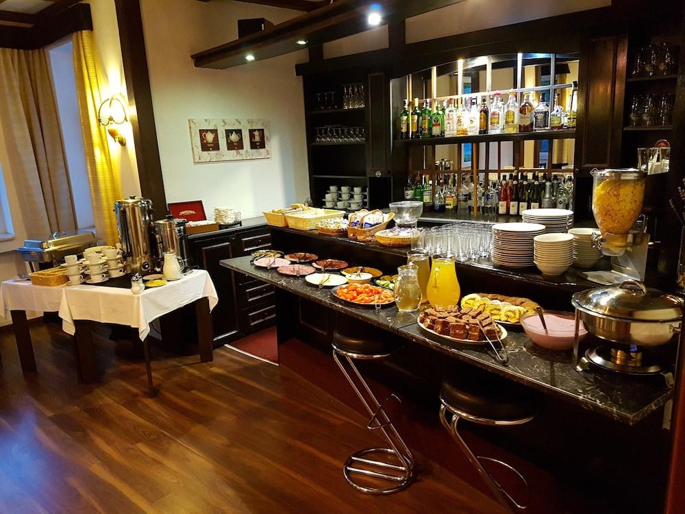 Hotel Marie - Luisa 3*