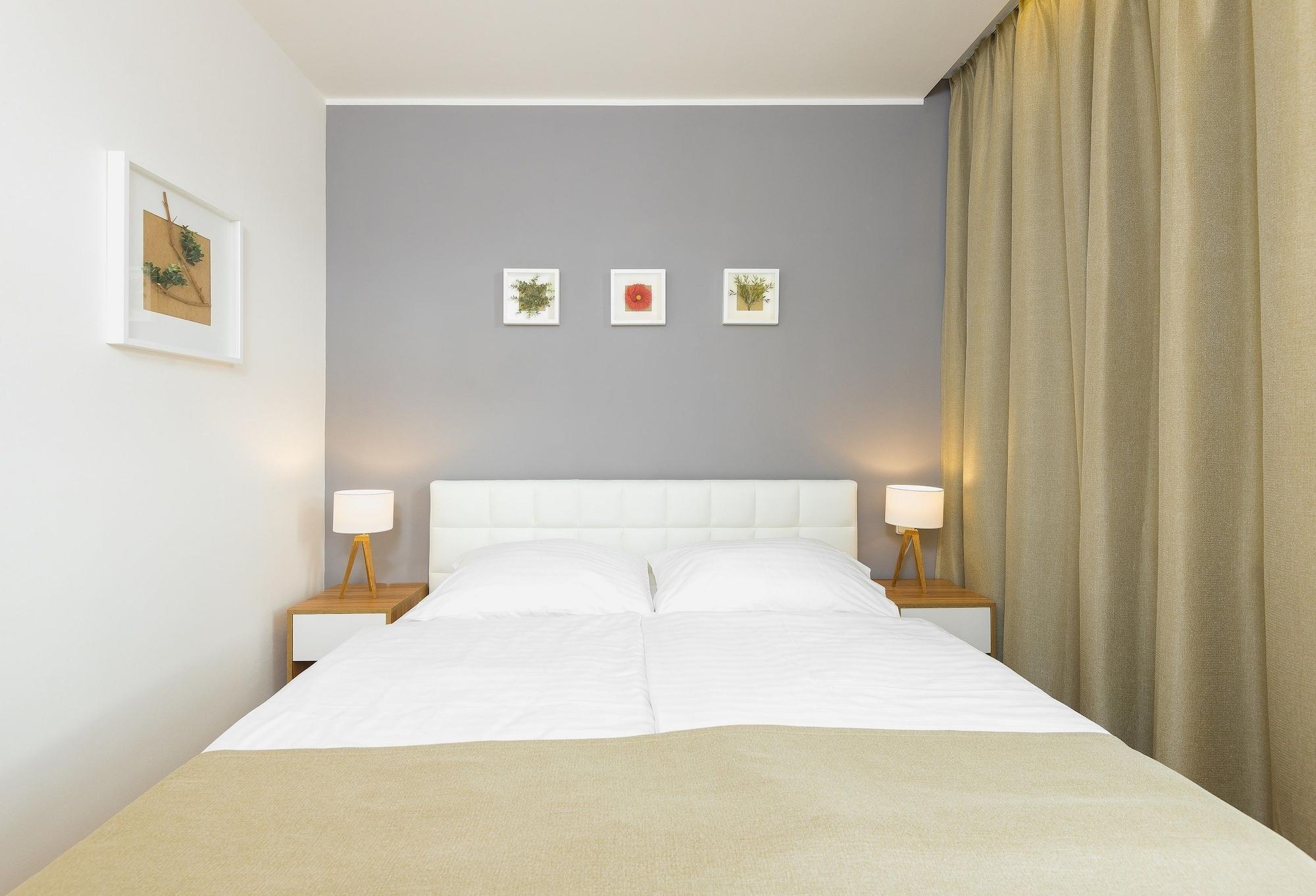 Hotel Garden Court