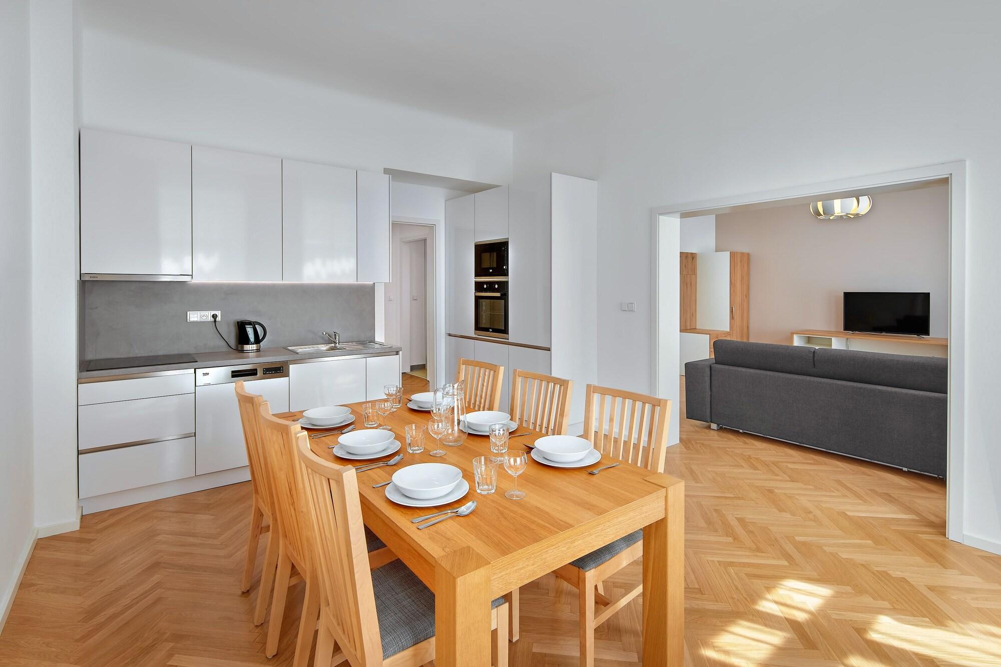 Downtown Kodanska Aparthotel Prague