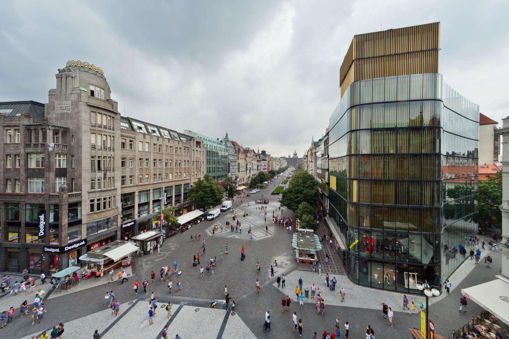 Prague Inn Hotel 4*