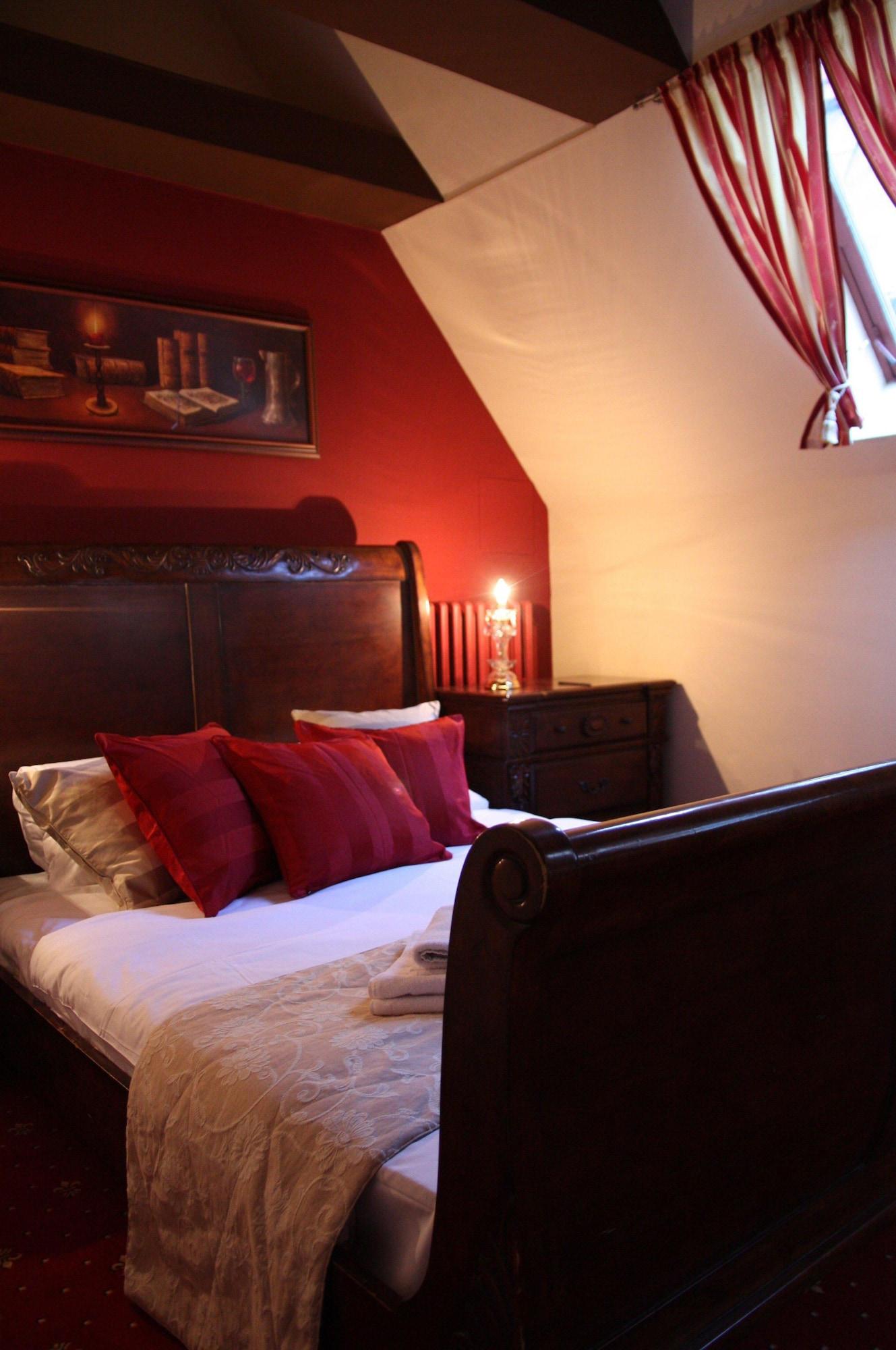 Golden Age Otel