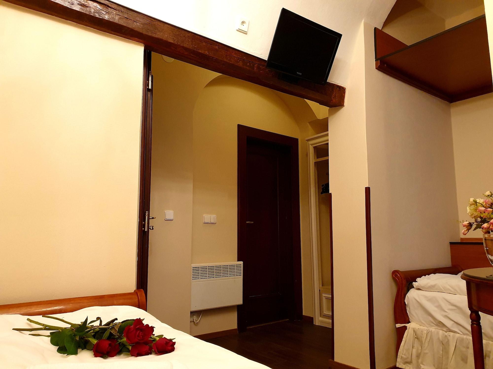Golden Age Otel Prag