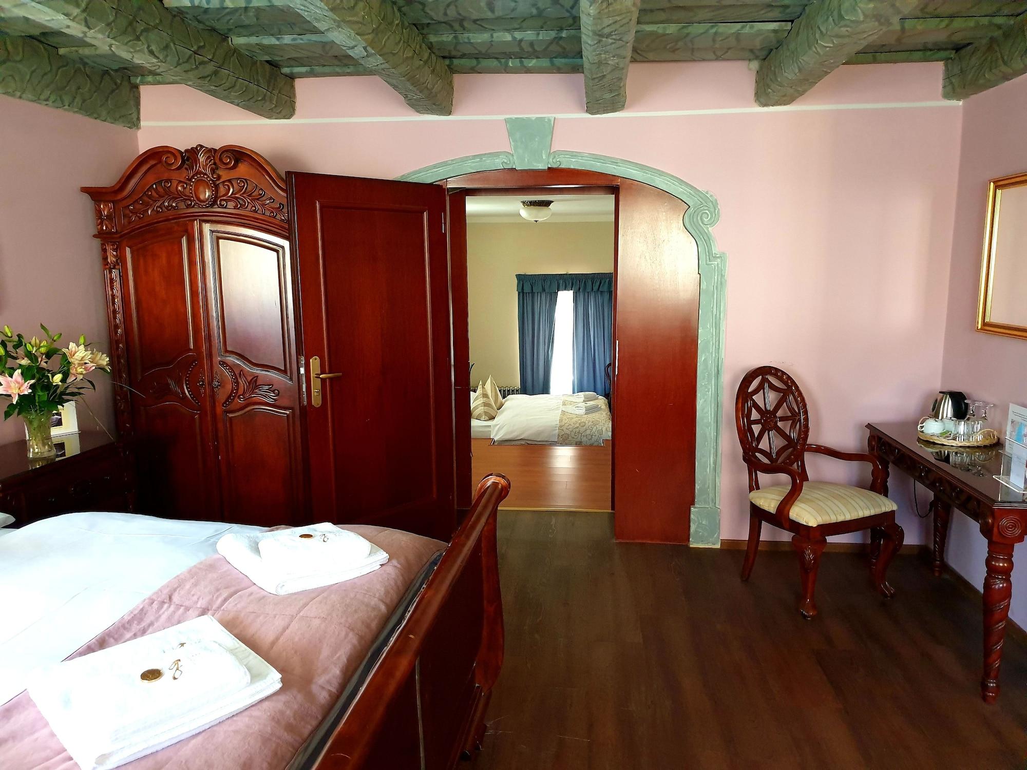 Golden Age Otel Prag