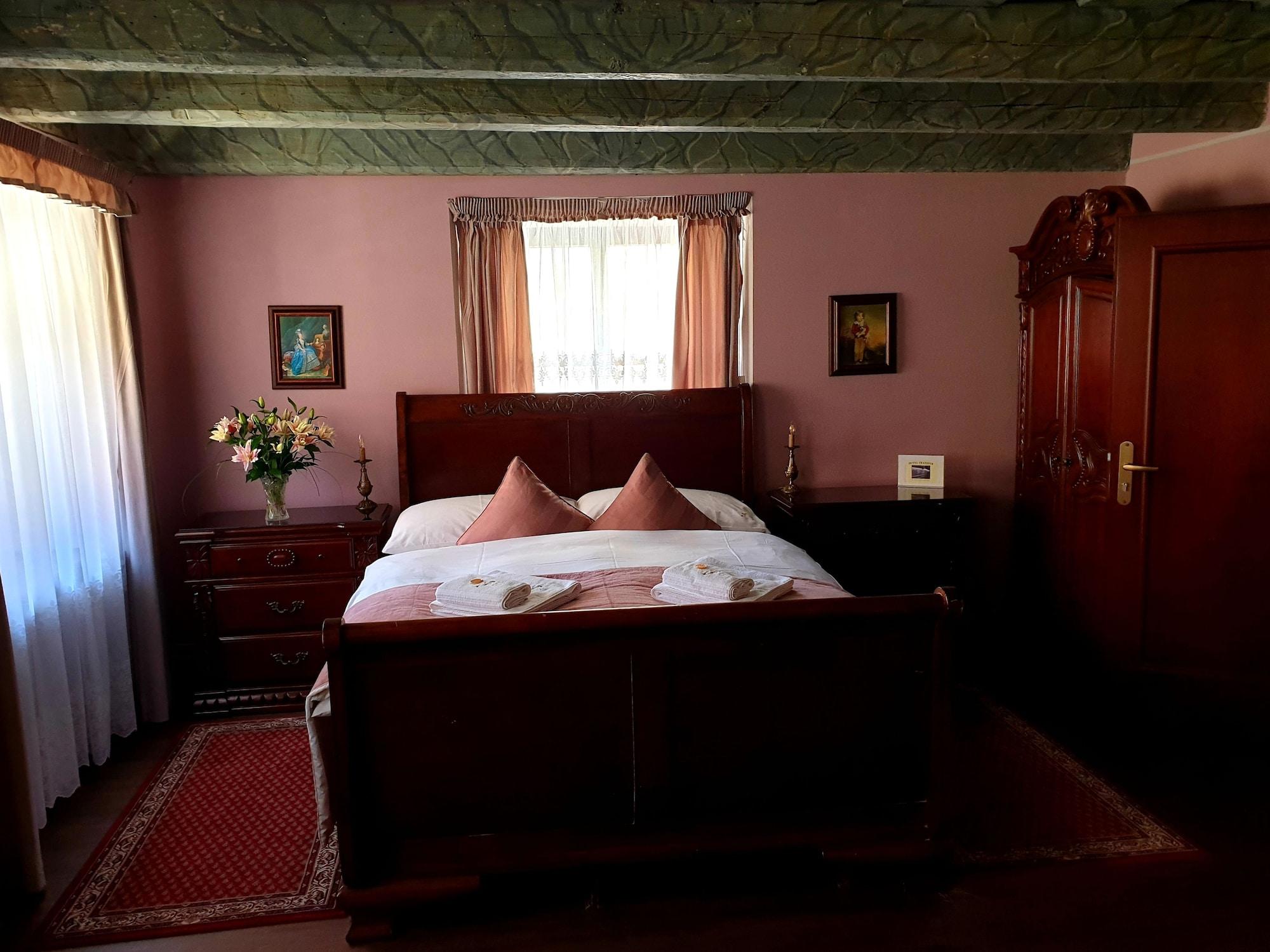 Golden Age Otel