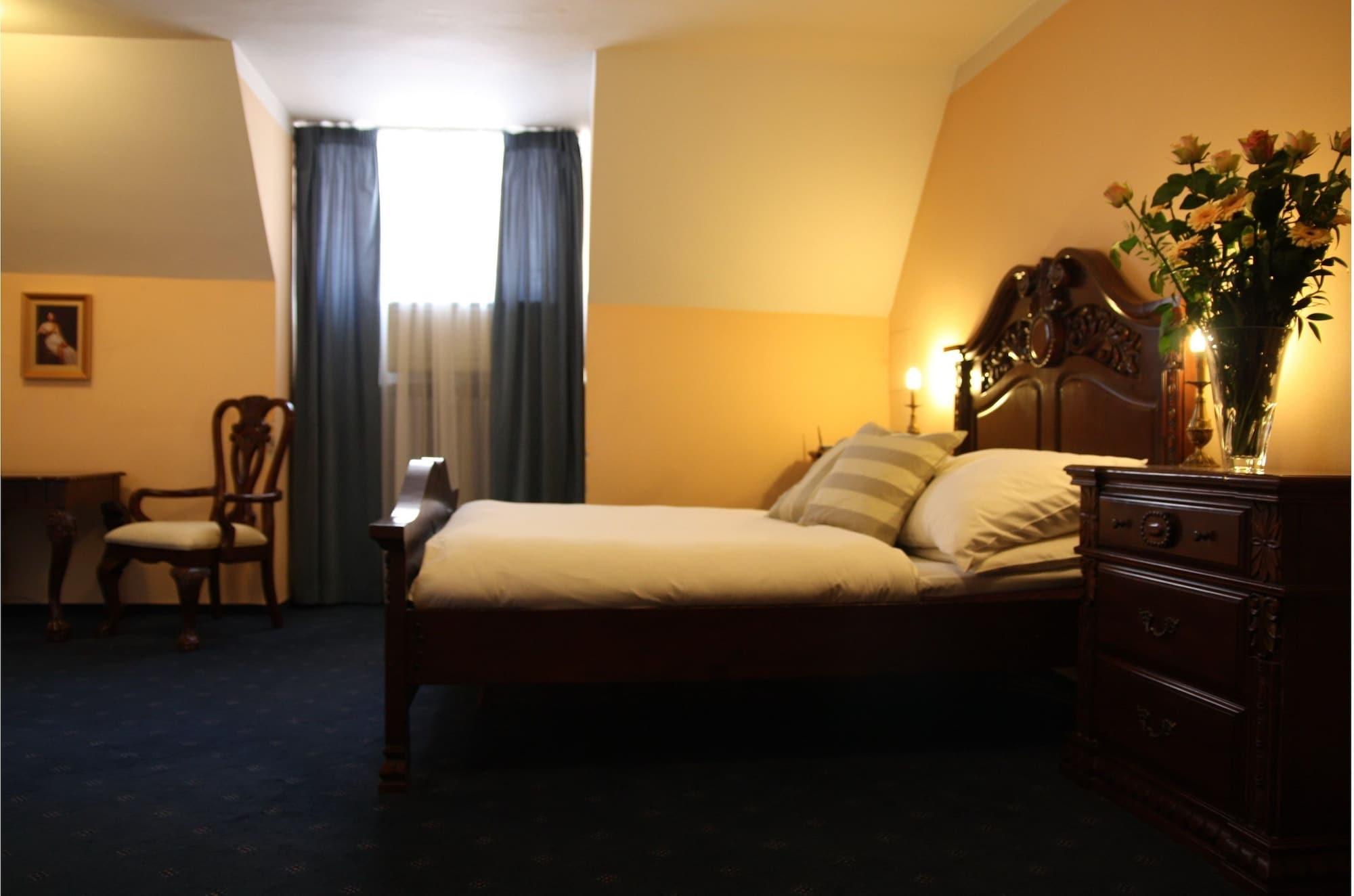 Otel Golden Age Prag