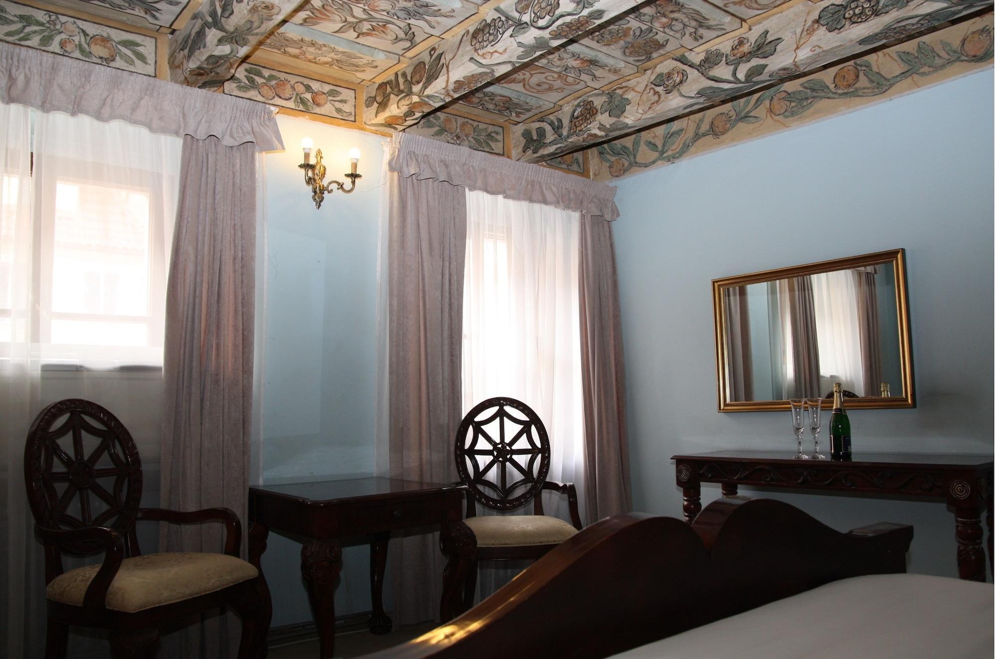 Otel Golden Age 3*