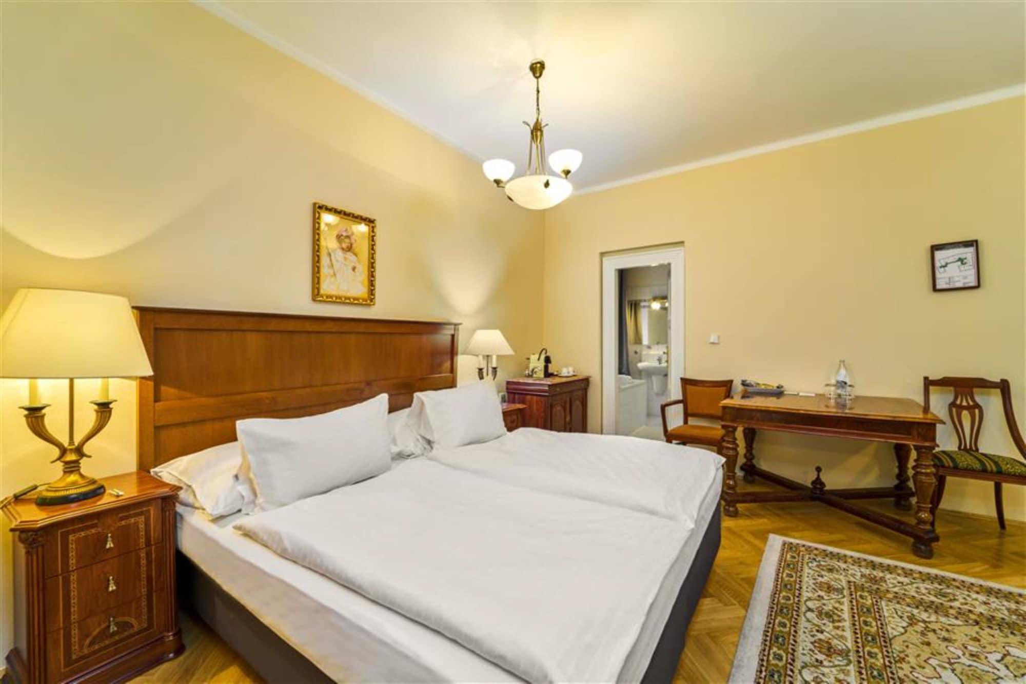 Josephine Old Town Square - Czech Leading Hotel Prague