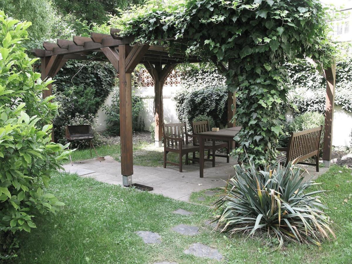 Sasa's Place * Prague