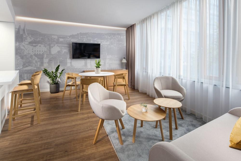 Mamaison Downtown 4*